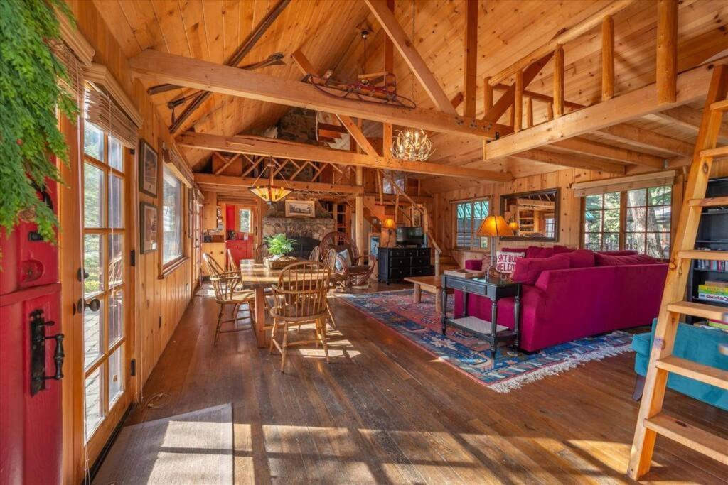 Coziest Cabin In Tahoe W Stone Fireplace Comfy Beds Close To Slopes & Lake Carnelian Bay Bagian luar foto