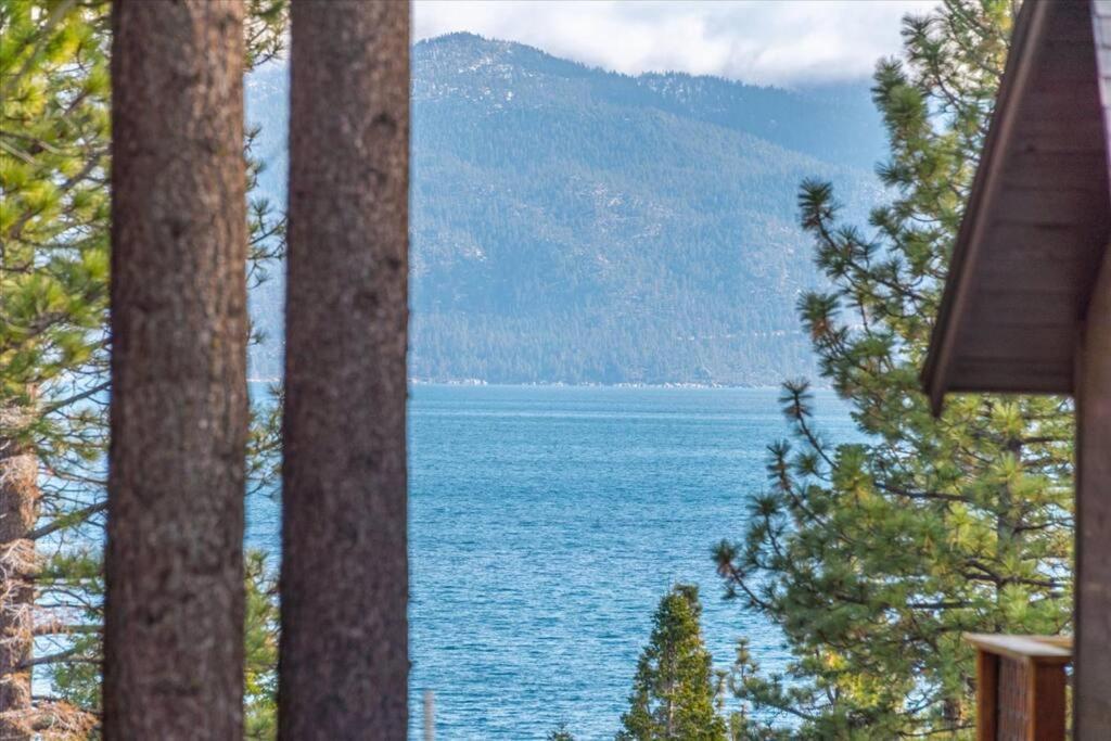 Coziest Cabin In Tahoe W Stone Fireplace Comfy Beds Close To Slopes & Lake Carnelian Bay Bagian luar foto