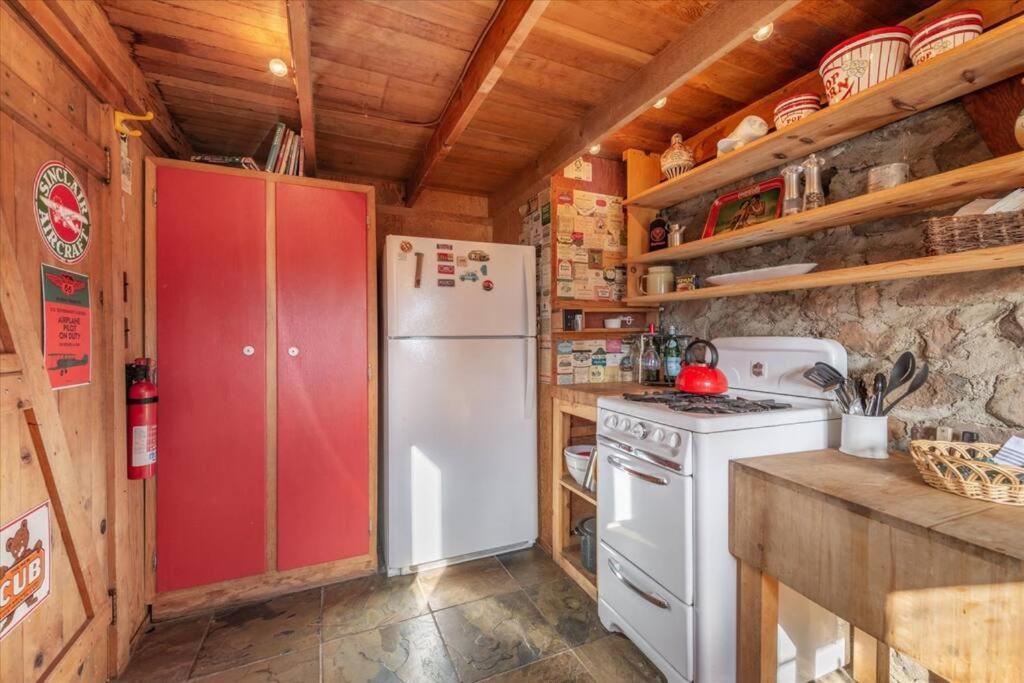 Coziest Cabin In Tahoe W Stone Fireplace Comfy Beds Close To Slopes & Lake Carnelian Bay Bagian luar foto